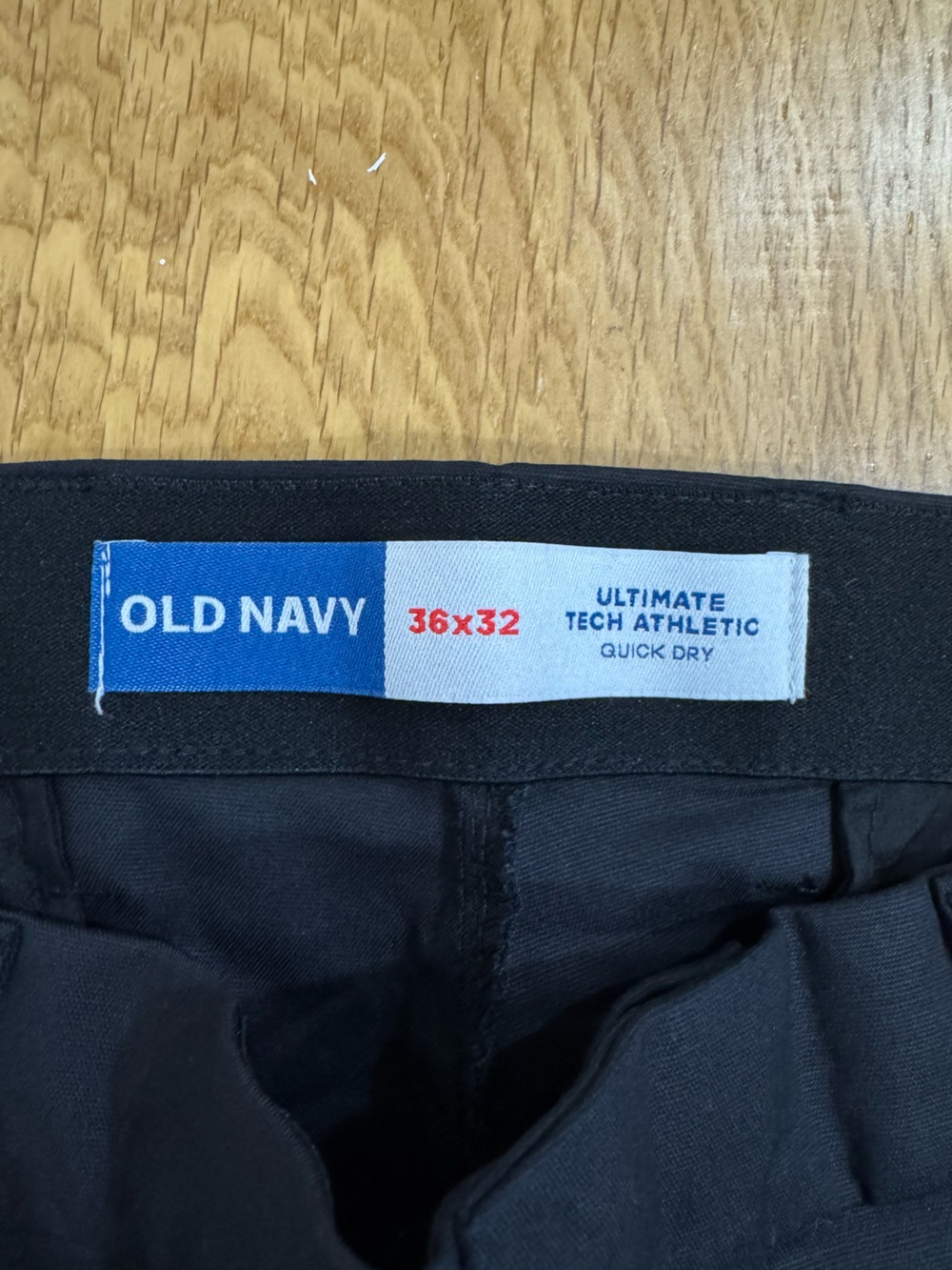 3-pack Old Navy men’s ultimate tech athletic quick dry pants 36x32 - Picture 3 of 5